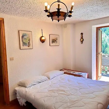Cozy Three-room With Mountain View & Parking - Ussin - Valtournenche 公寓 *